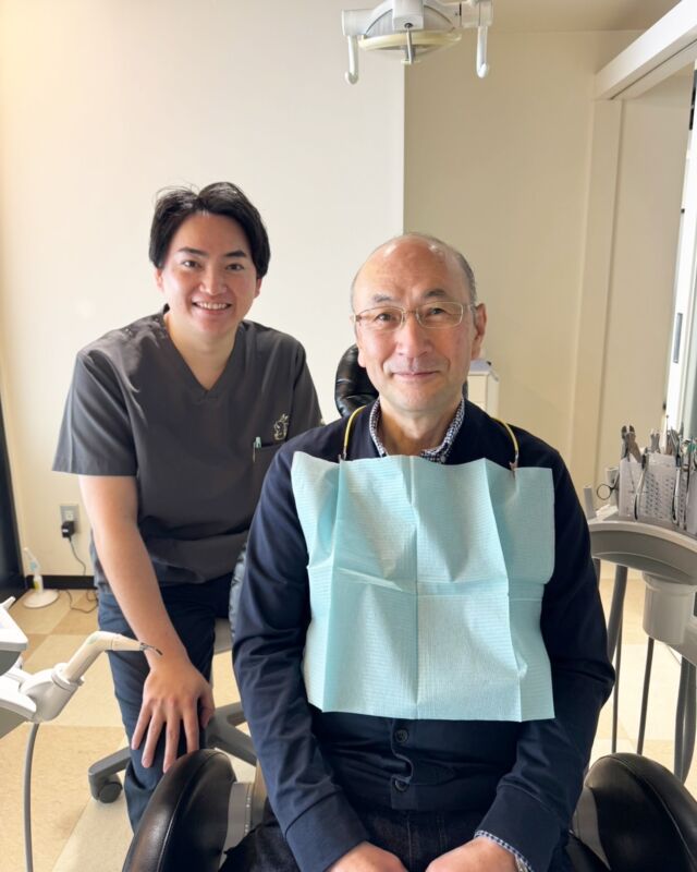 矯正治療終了❗️おめでとうございます😊

治療期間：5年

治療方法：マルチブラケット装置

主訴：歯がないところを並べてほしい

始めたきっかけ：歯がないところのスペースの整理と被せ物の治療を行うにあたり矯正治療が必要と一般歯科院長先生に依頼されたため

治療中の工夫：歯が欠損してるところの固定源を確保するのに苦労した。過蓋咬合を治すのに時間を要した。

🌷治療を終えた患者さんの感想🌷
長い間お世話になりました。
なかなか歯が動きにくく、途中で色々と被せ物や入れ歯の治療が入りましたが何とか終えられて嬉しいです。

※院長外勤先の患者様です

#スピード矯正#マウスピース矯正　#インビザライン#小児矯正 #ワイヤー矯正　#裏側矯正#定額トータルフィー　#初診相談受付中#赤坂矯正歯科 #歯並びのことなら黒岩に聞け#日本矯正歯科学会認定医#歯科矯正　#歯並び　#歯列矯正　#赤坂矯正　#赤坂見附矯正　#六本木矯正　#虎ノ門矯正　#四谷矯正　#溜池山王矯正　#西麻布矯正　#綾瀬矯正　#根津矯正